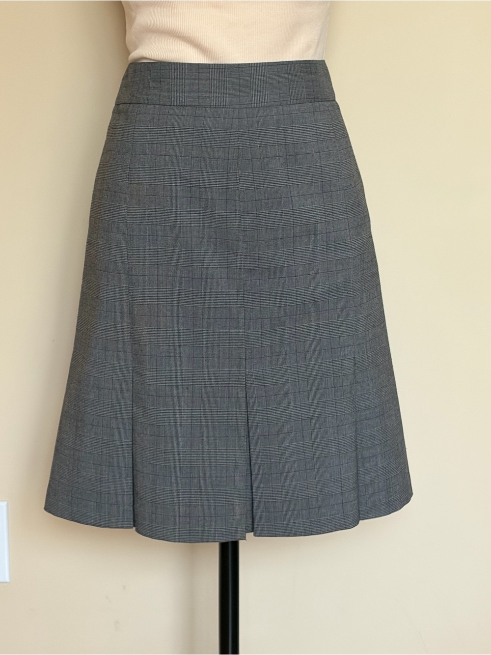 LOFT Gray Plaid A-Line Skirt